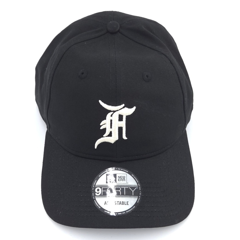Fear of God Essentials New Era Chicago White Sox 9FORTY Adjustable Hat Black NEW
